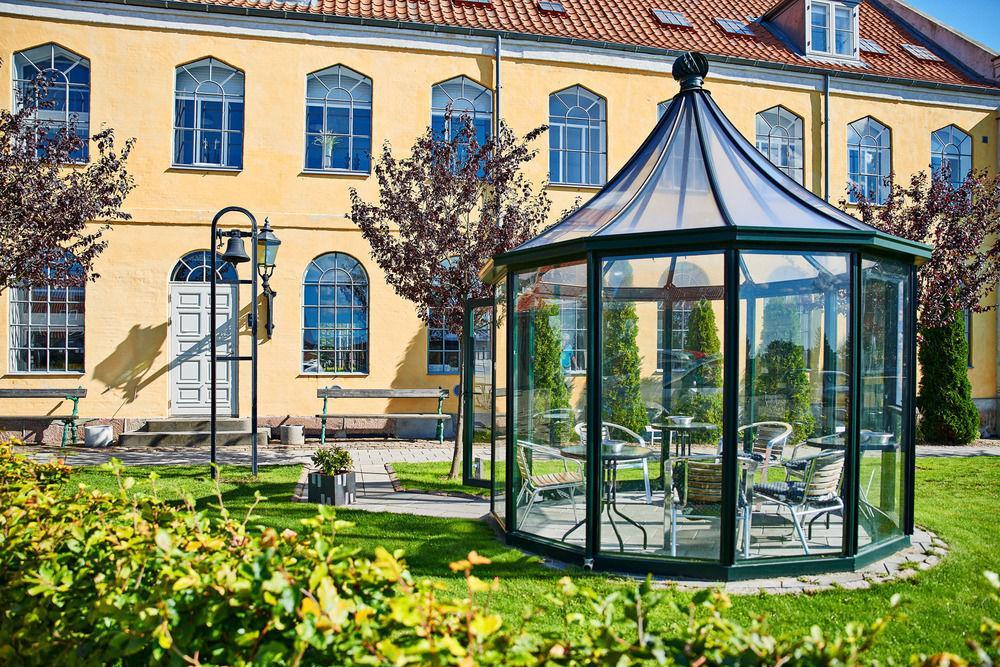 Stoberiet Hostel Svendborg Exterior photo The University of Copenhagen's main library